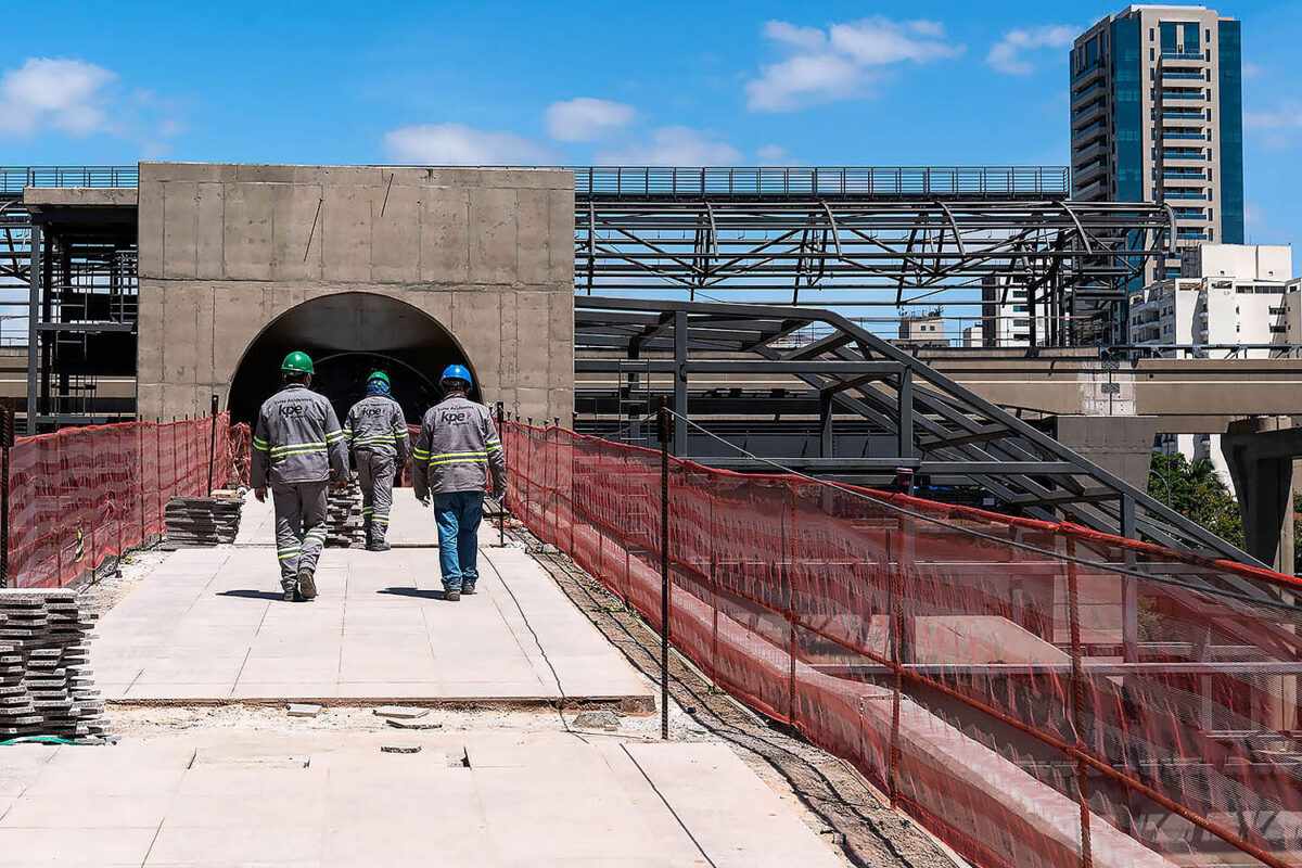 Metr Volta A Multar Antigo Cons Rcio Das Obras Da Linha Metr Cptm