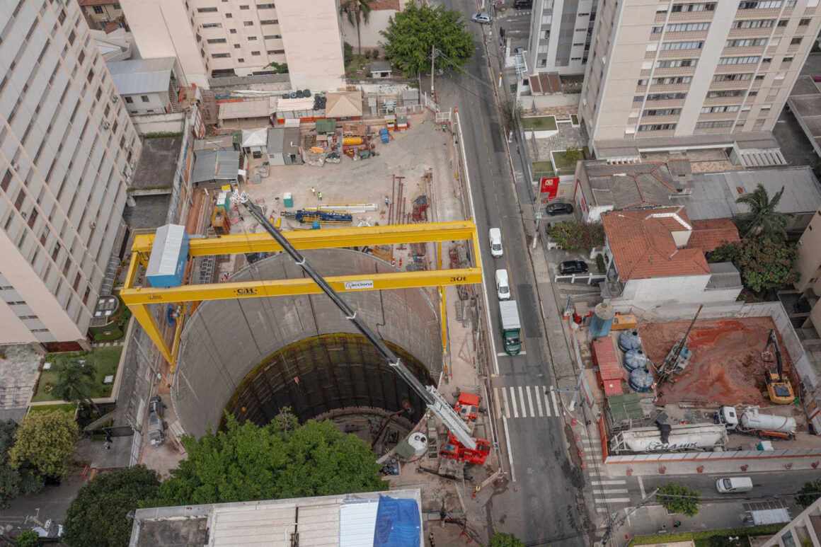 A Tr S Anos De Inaugura O Obras Da Linha Laranja Mostram Grande