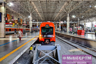 Vista Da Plataforma Da Estação Bras Em São Paulo Imagem Editorial