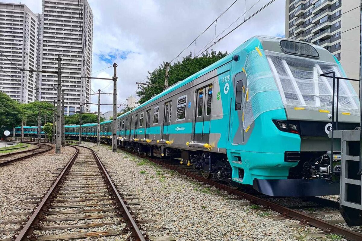 Trem A12 da Série 8900 foi entregue pela Alstom (VM)