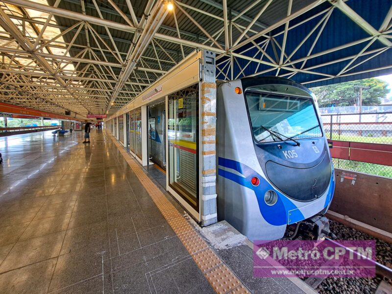 Portas de plataforma na estação Patriarca da Linha 3-Vermelha (Jean Carlos)