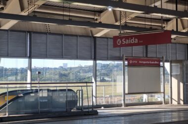Estação conta com venezianas (Gustavo Bonfate/Metropoles e Transportes)