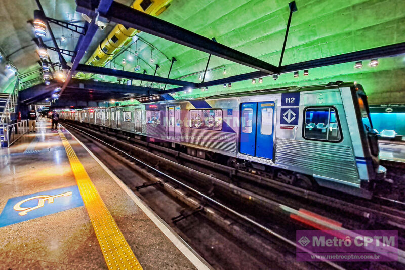 Trem da Linha 2-Verde em Alto do Ipiranga