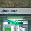 Placa com o novo nome da estação Jabaquara (Trilhos que Movem São Paulo)