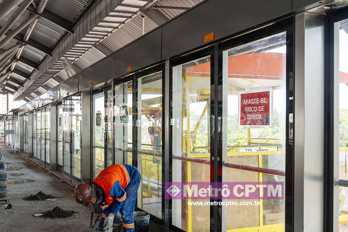 Portas de plataforma em Vereador José Diniz