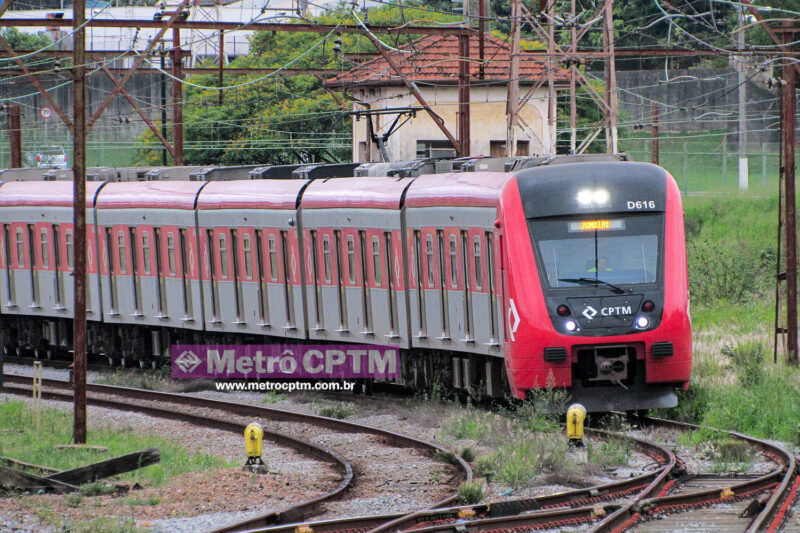 Trem da Linha 7 chegando à Jundiaí: TIC Trens vem aí (Jean Carlos)