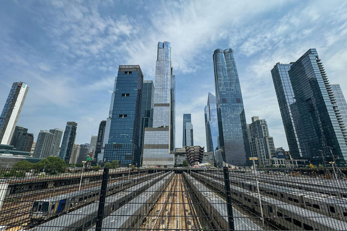 Hudson Yards, em Nova York, construído sobre área ferroviária em Manhattan (Following NYC)