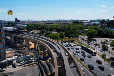 Ao fundo à esquerda, a estação Aeroporto Congonhas