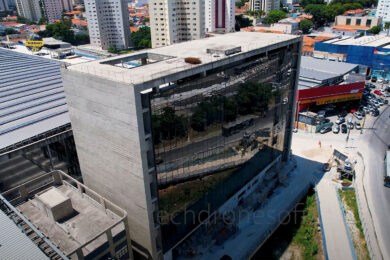 Edifício administrativo da Linha 17 (iTechdrones)