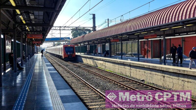 Estação Poá da Linha 11-Coral (Jean Carlos)