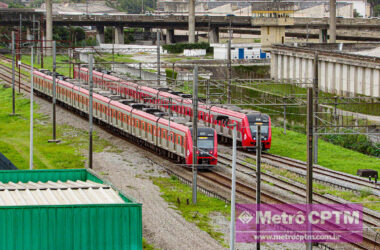 Trens da CPTM próximos à estação Tamanduateí (Jean Carlos)