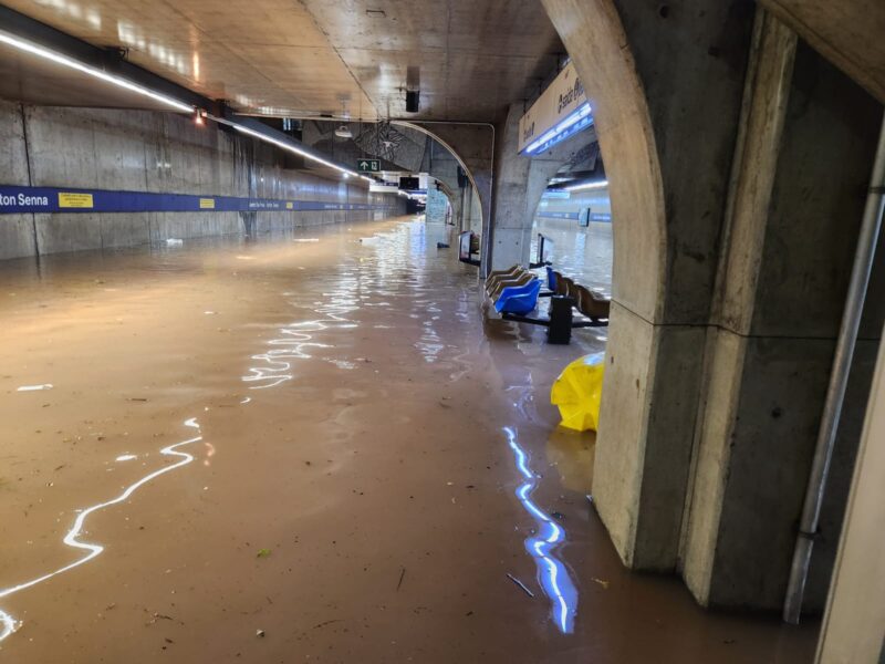 Estação Jardim São Paulo completamente inundada (Reprodução/Redes Sociais)