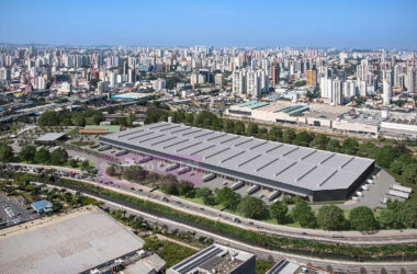 O enorme centro logístico que está sendo construído onde é previsto um pátio de manutenção da Linha 20